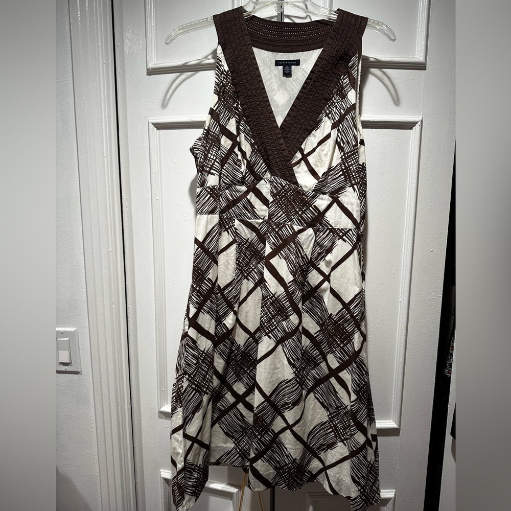Lovely fully lined, plaid, cotton Tommy Hilfiger sundress. Size 12